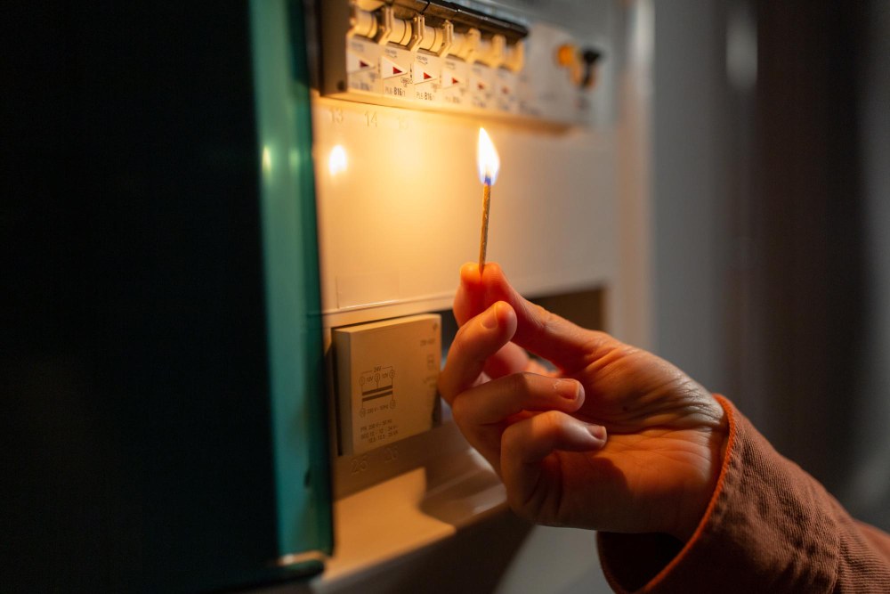 razones y motivos del corte de luz